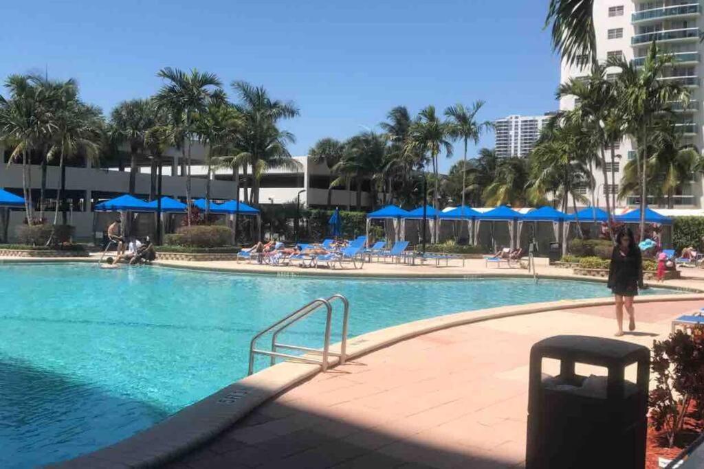 Miami Beach Collins Ave Apartments Free Parking Sunny Isles Beach Bagian luar foto